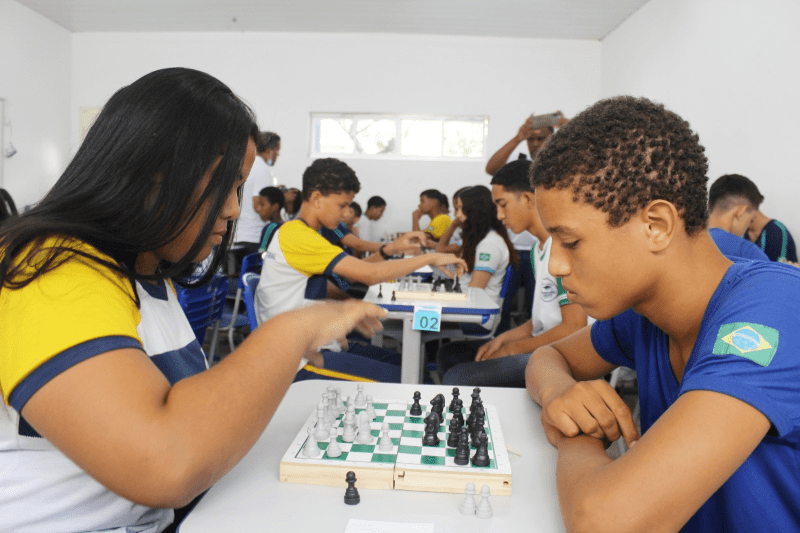 Prefeitura oferece aulas de xadrez gratuitas - Prefeitura de Colombo